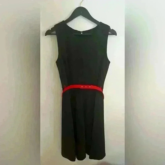 Tommy Hilfiger Dresses & Skirts - Tommy Hilfiger Fit & Flare Dress Size 8